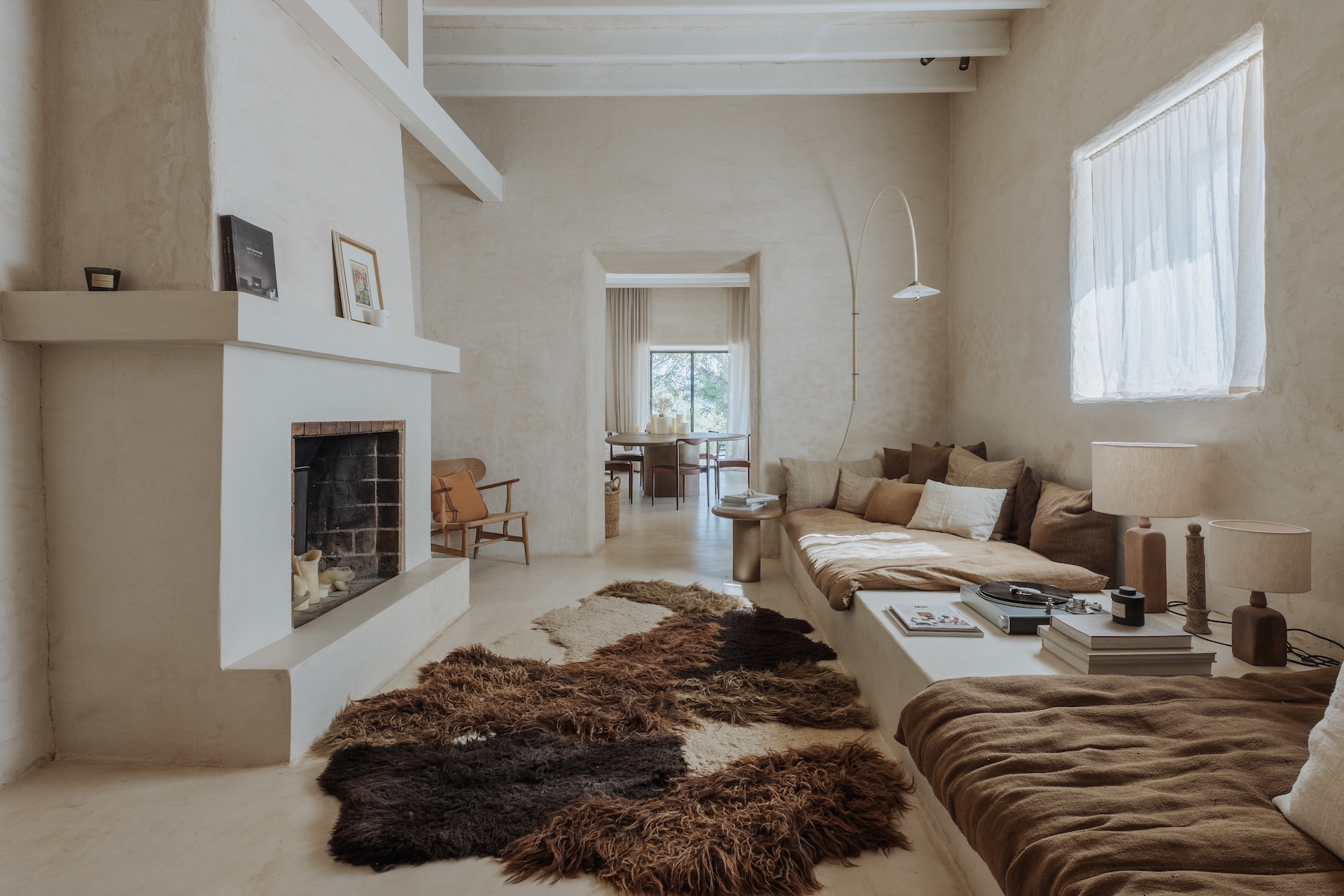 Resa estates ibiza villa Reno finca renovated te koop sale living day 2.jpg